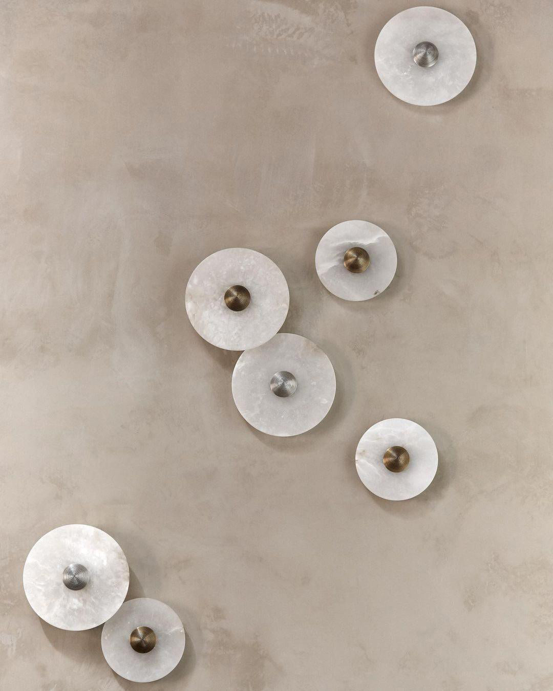 Apollo ronde albasten wandlamp - afbeelding 2 | Noma Lighting