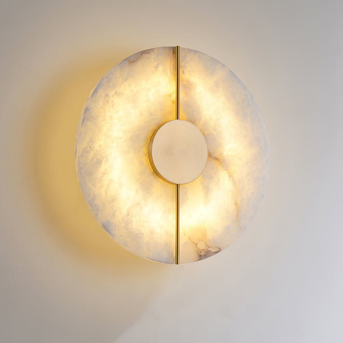 Artistieke wandlamp van dolomiet en koper met retro-uitstraling - afbeelding 20 | Noma Lighting