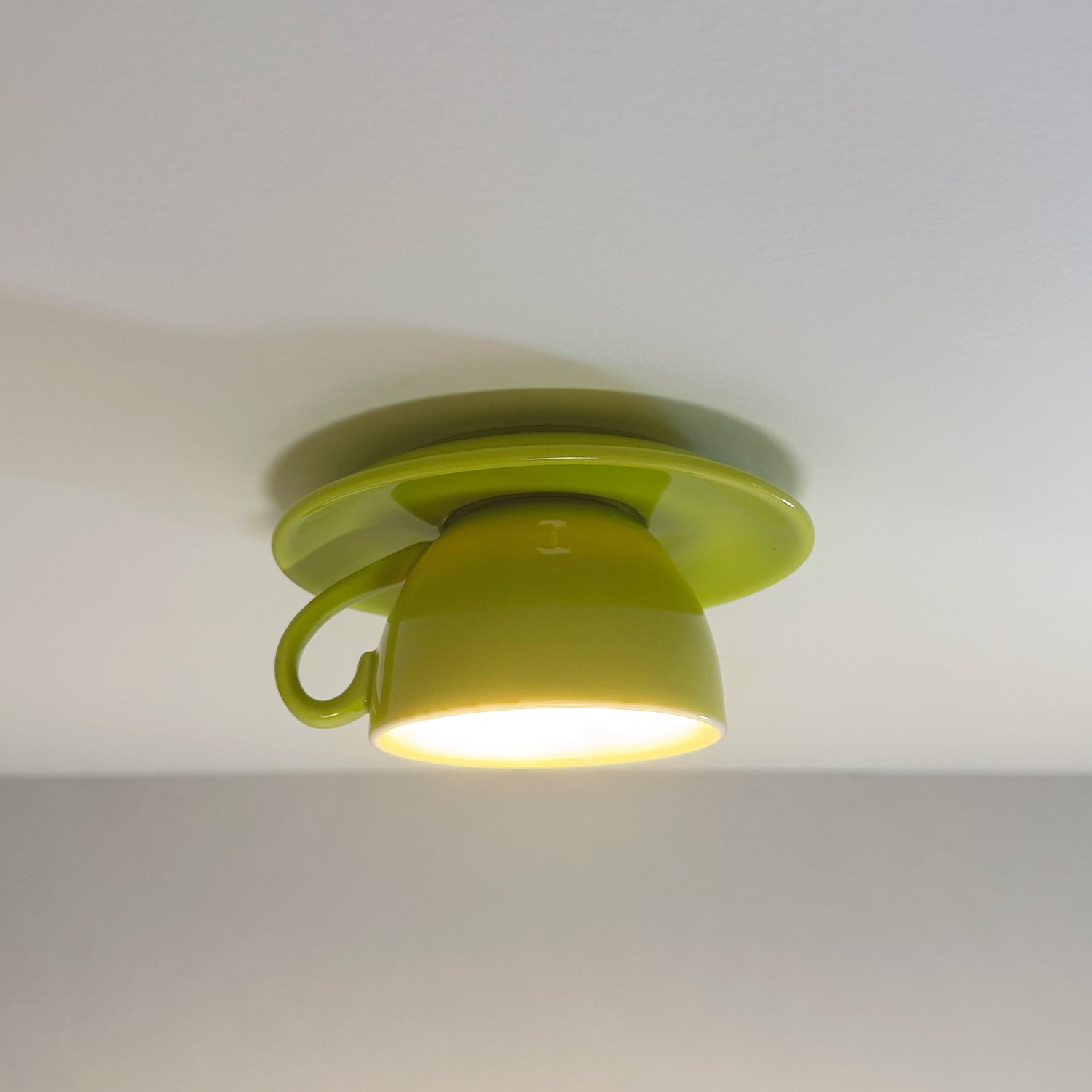 Morandi Moderne Koffiekopjes Keramische Plafondverlichting Blauw/Roze/Geel - afbeelding 16 | Noma Lighting