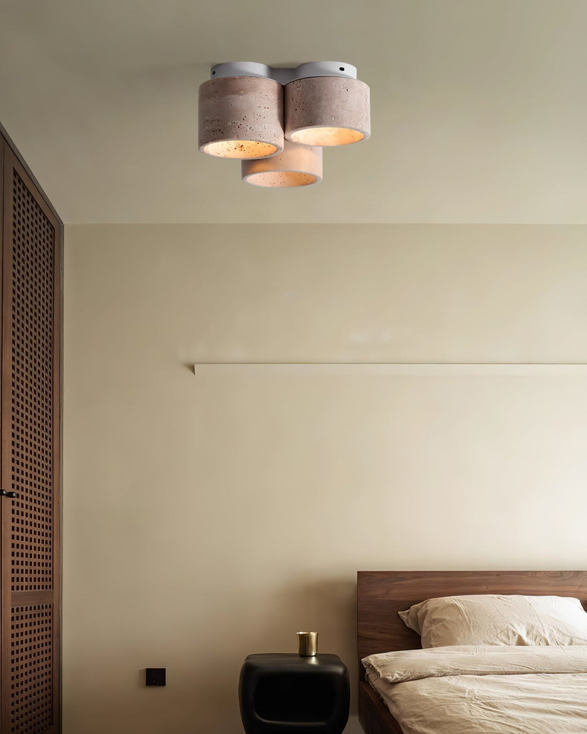 Valeneon travertin plafondlamp met 3 lichtpunten - afbeelding 7 | Noma Lighting
