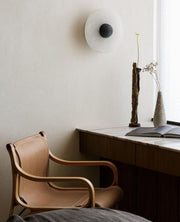 Apollo ronde albasten wandlamp - afbeelding 9 | Noma Lighting