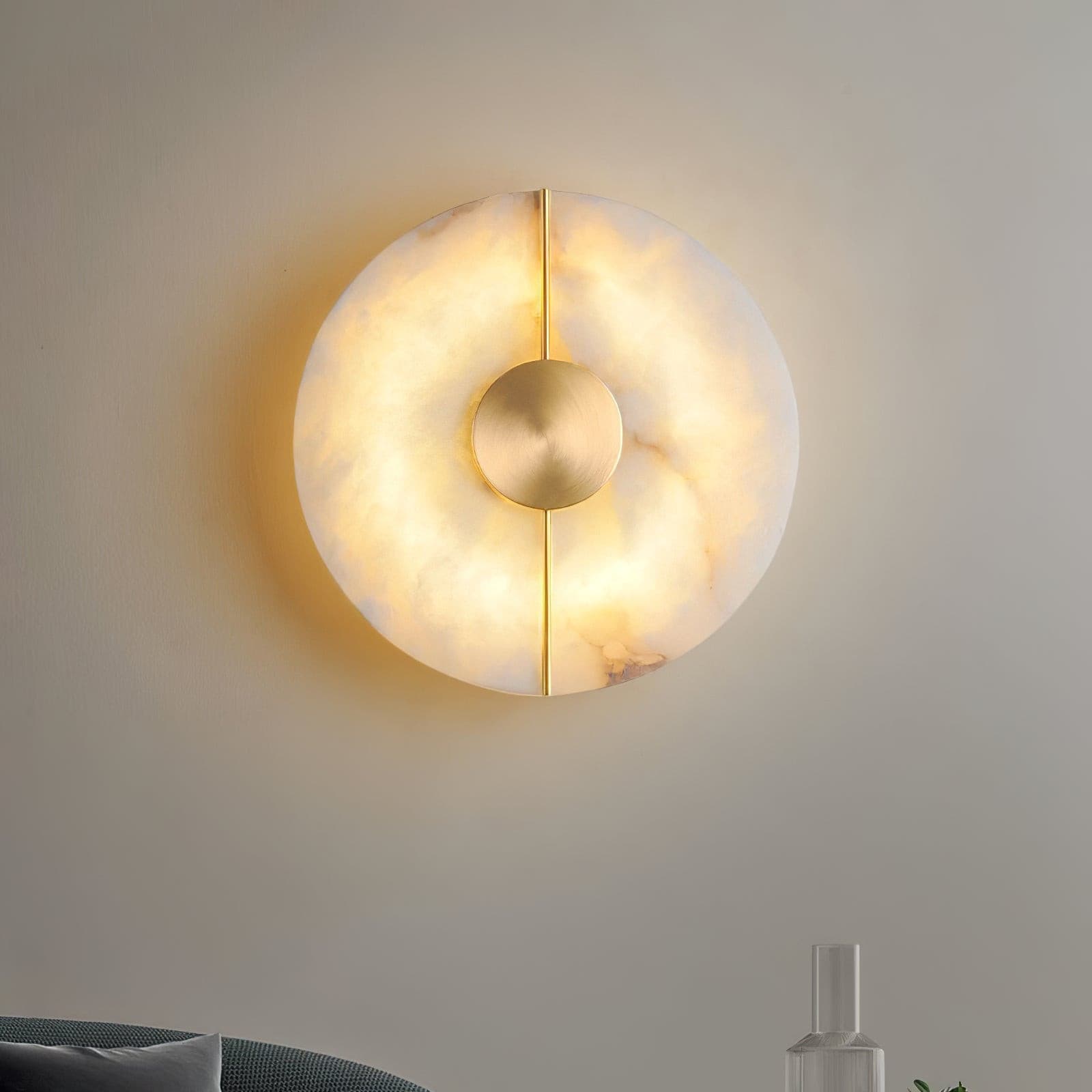 Artistieke wandlamp van dolomiet en koper met retro-uitstraling - afbeelding 21 | Noma Lighting