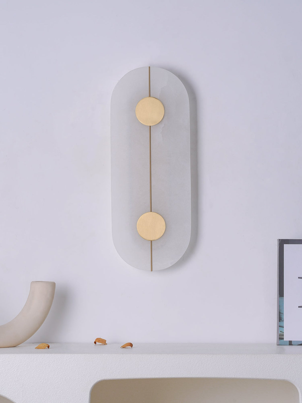 Artistieke wandlamp van dolomiet en koper met retro-uitstraling - afbeelding 5 | Noma Lighting