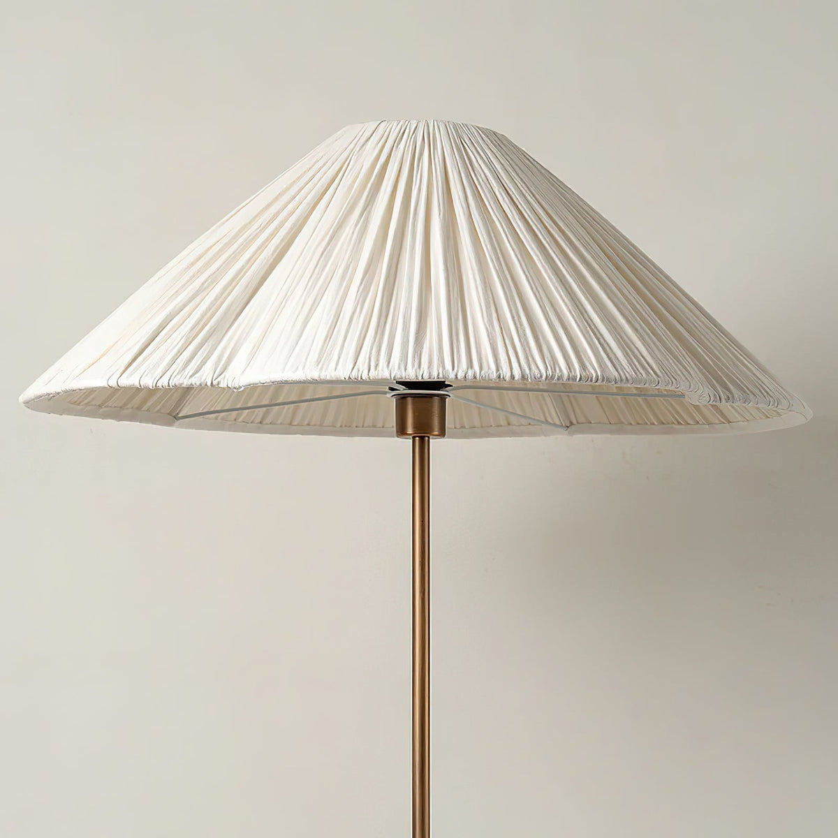 Beatrix vloerlamp - afbeelding 4 | Noma Lighting