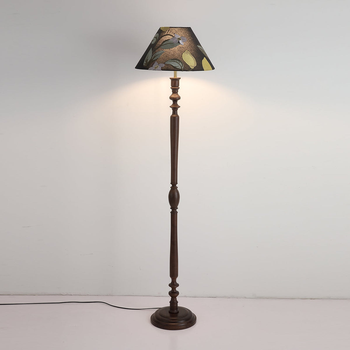 Lenora vloerlamp - afbeelding 2 | Noma Lighting