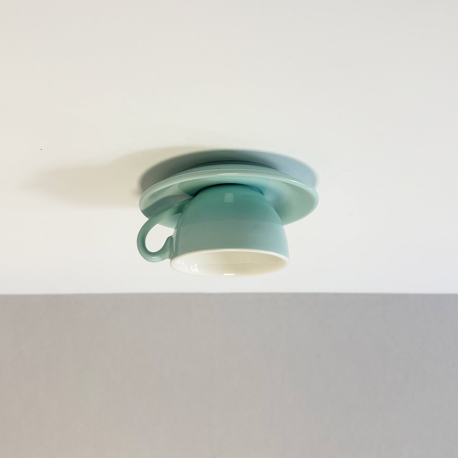 Morandi Moderne Koffiekopjes Keramische Plafondverlichting Blauw/Roze/Geel - afbeelding 2 | Noma Lighting
