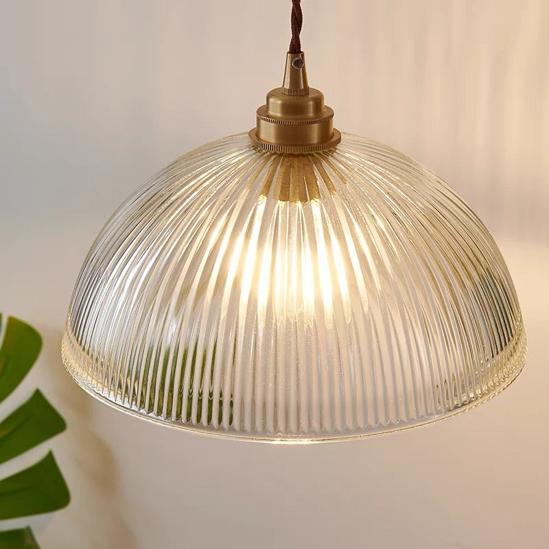 Alessio Eenvoudige hanglamp van metaal en glas in komvorm, transparant, voor de eetkamer. - afbeelding 3 | Noma Lighting
