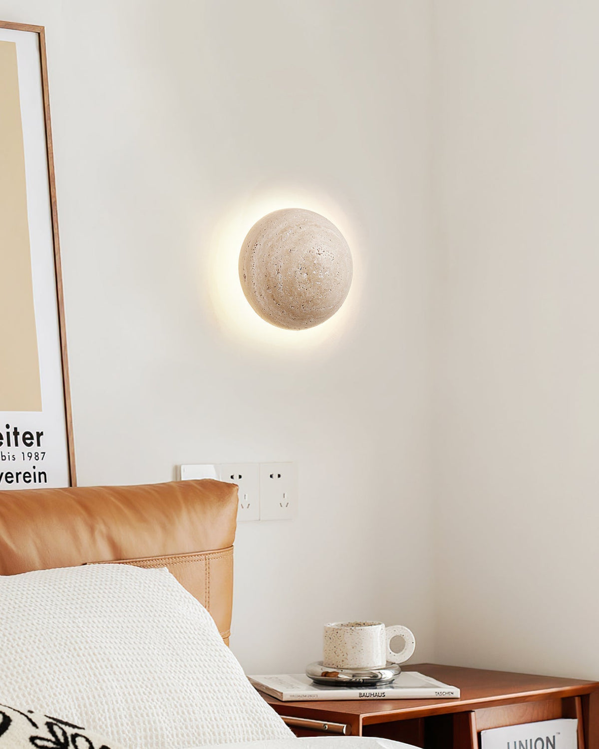 Tavenise ronde wandlamp in travertin - afbeelding 10 | Noma Lighting