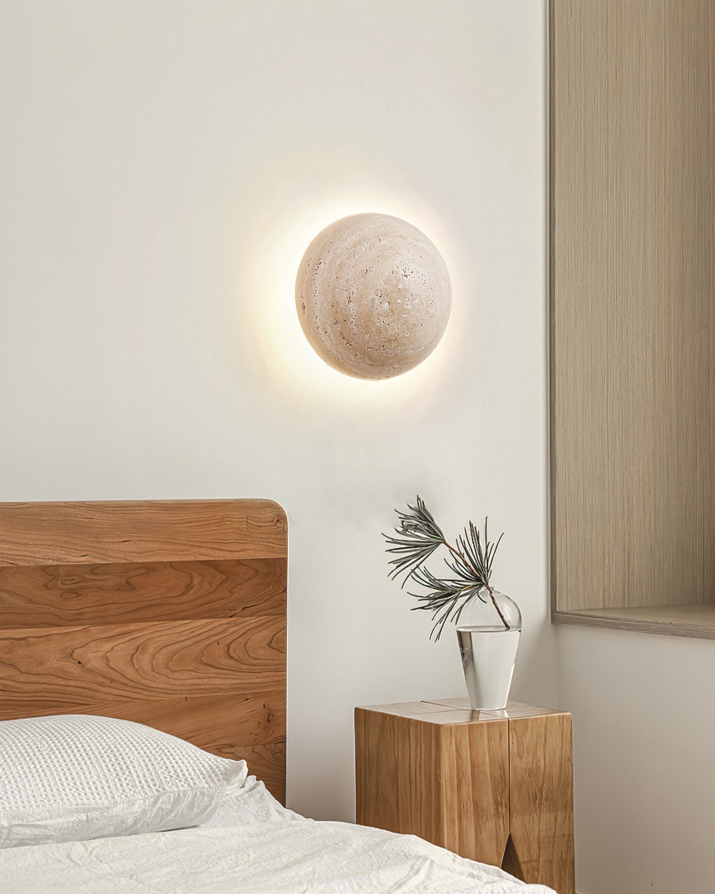 Tavenise ronde wandlamp in travertin - afbeelding 12 | Noma Lighting