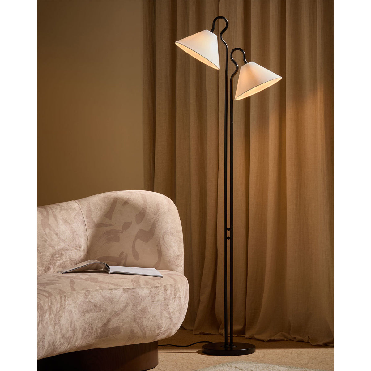 Viraoria vloerlamp - afbeelding 2 | Noma Lighting